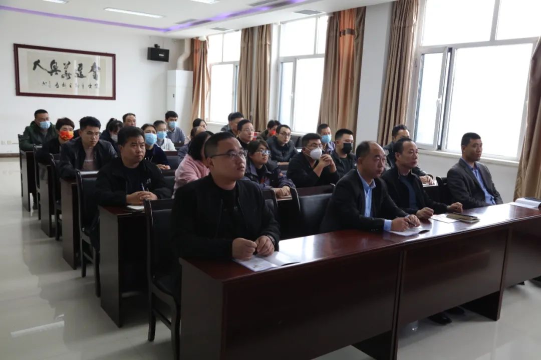 消防安全重于山—QY千亿国际食品开展消防安全培训会